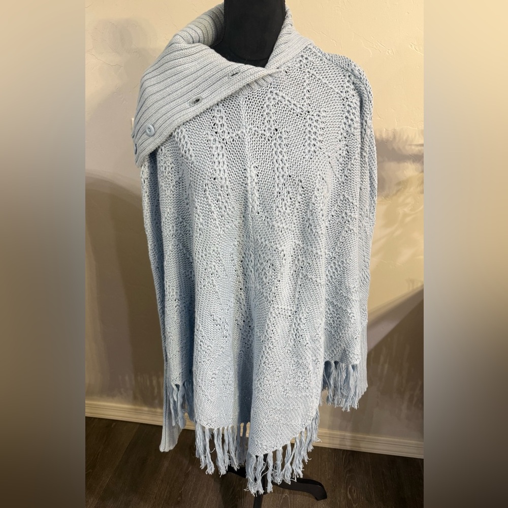 Vintage Storybook Knits Sky Blue Knitwear Poncho. Size Large